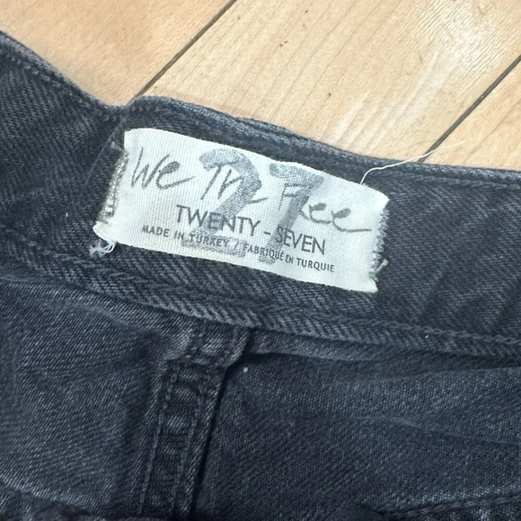 FREE PEOPLE WE THE FREE Distressed Cut Off Black Denim Jean Shorts - 27 - Picture 4 of 7